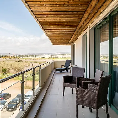 Aquamar Marina 319 By Sun